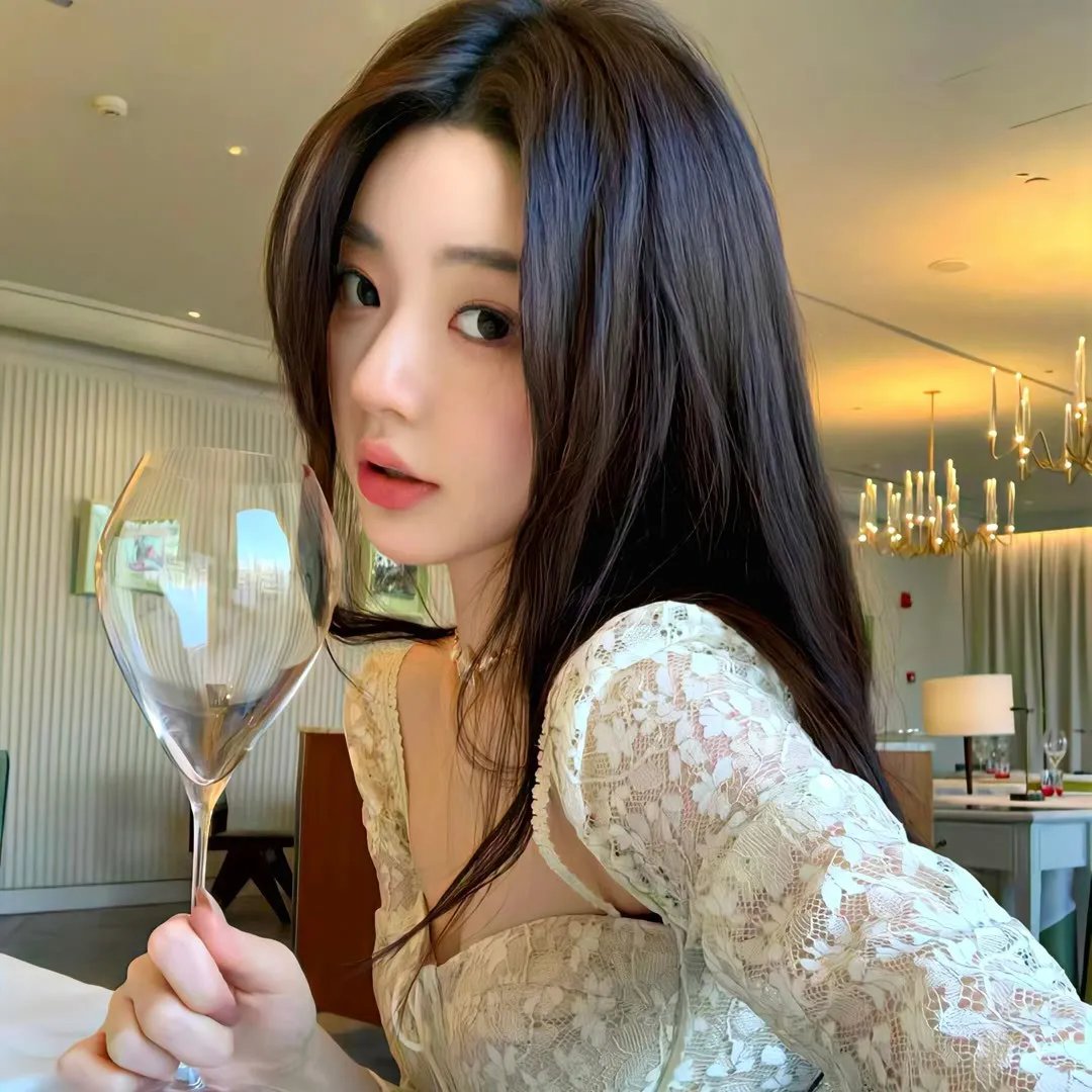 轻拍翻转小魔女